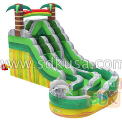Curved water slide